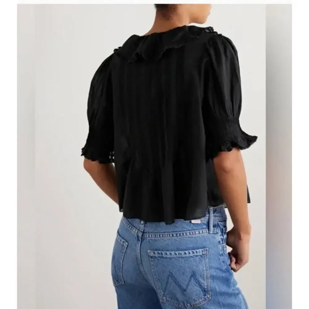 Doen Henri Black Ruffle Short Sleeve Blouse